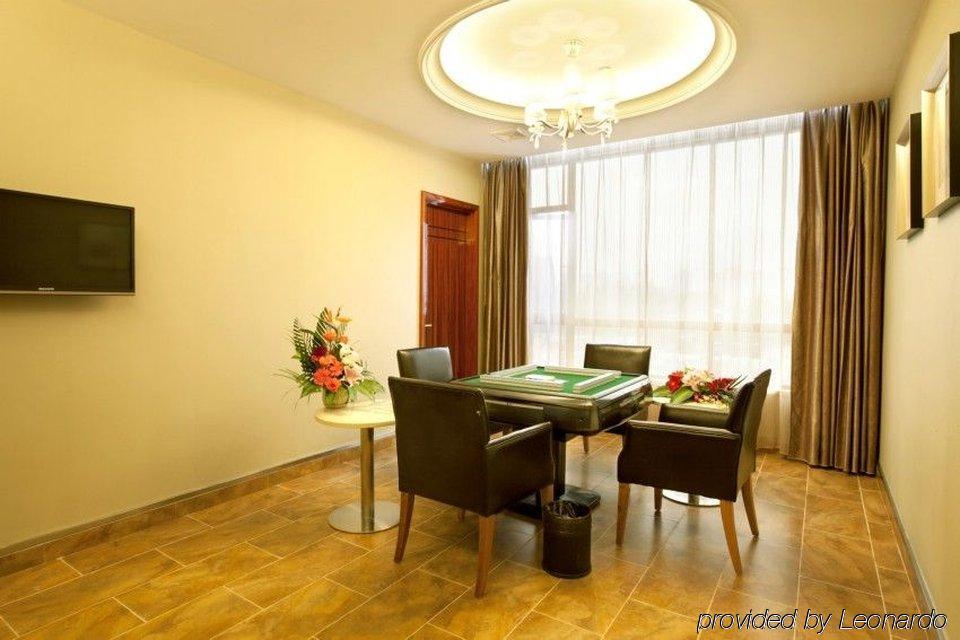 Friend Hotel Shanghaj Udogodnienia zdjęcie