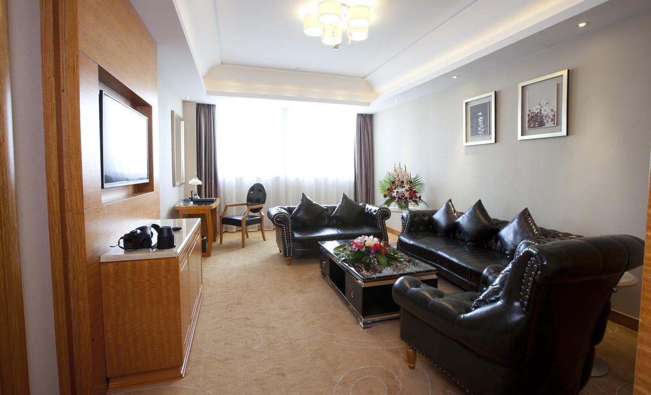 Friend Hotel Shanghaj Zewnętrze zdjęcie