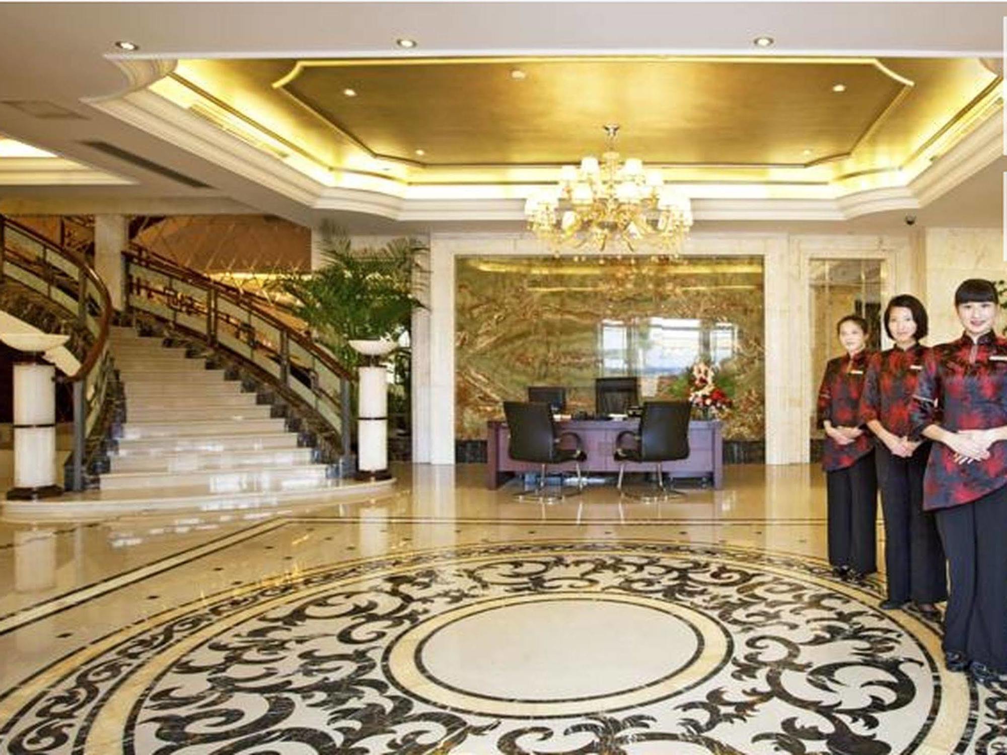 Friend Hotel Shanghaj Zewnętrze zdjęcie